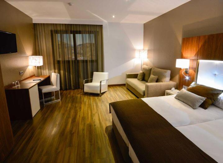 Gran Hotel Botanicos Теруэль Экстерьер фото